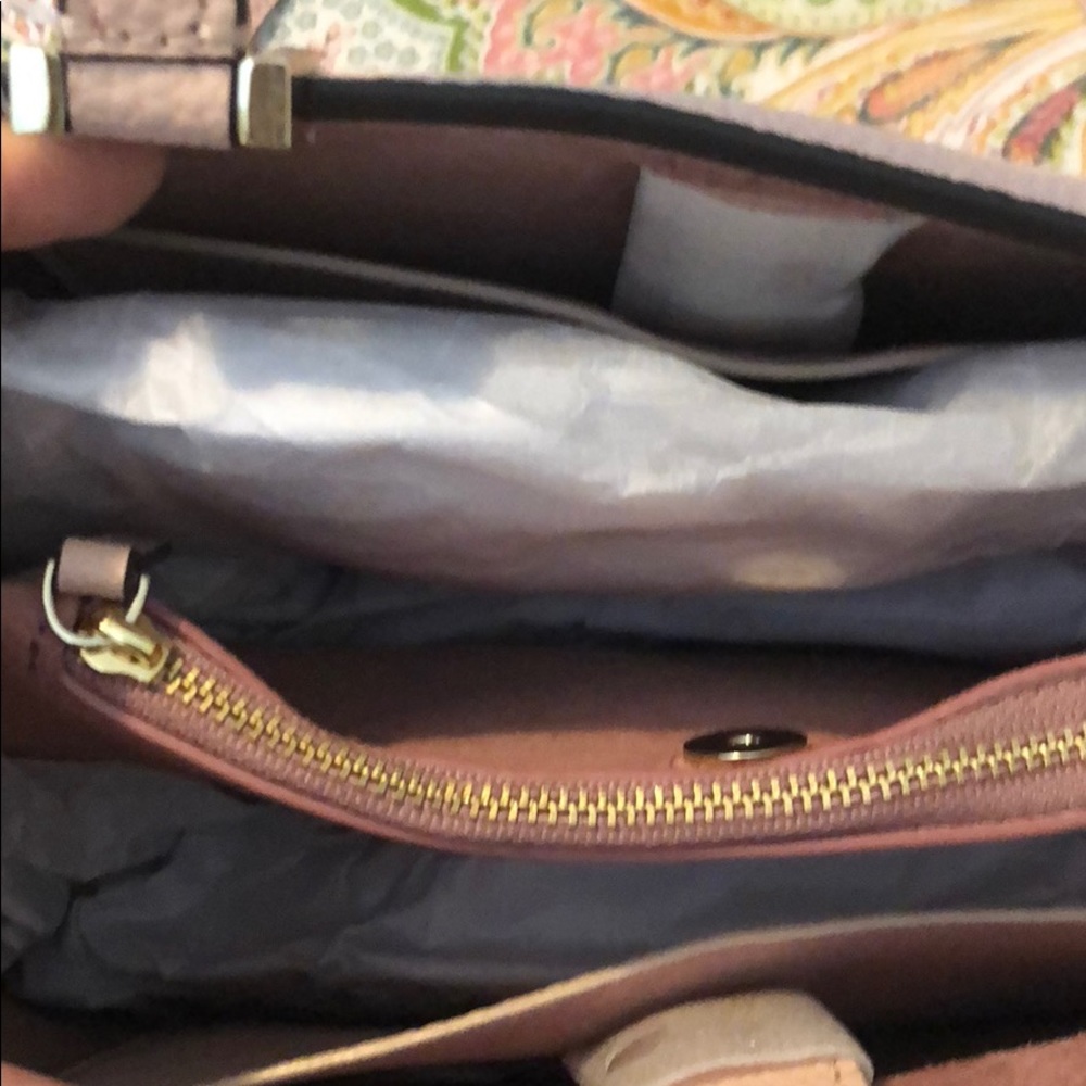 Kate Spade Purse - Picture 2 of 7